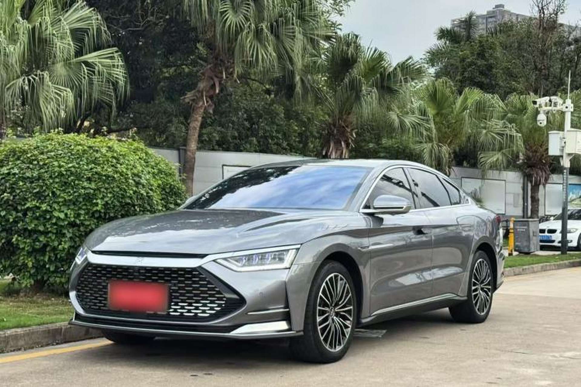 Used BYD Han 2020 DM Four-Wheel Drive Performance Edition Prestige Model Front Left 45 Deg