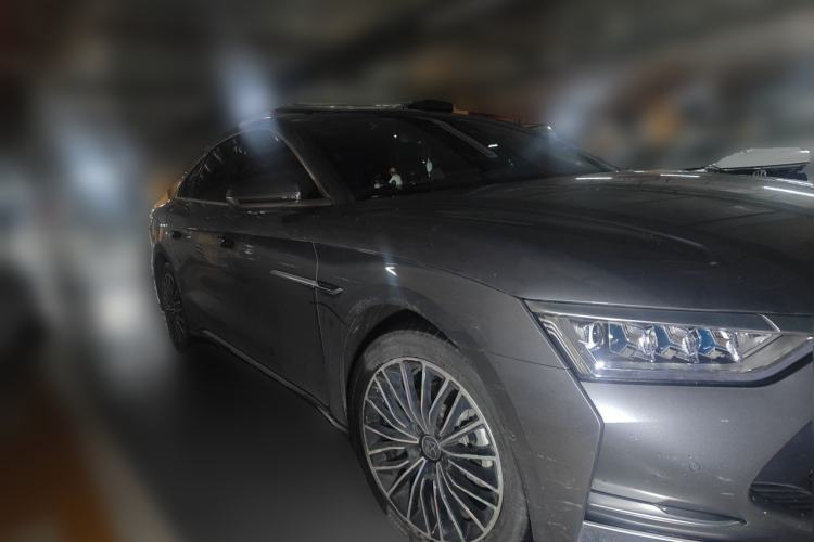 Used BYD Han 2020 DM Four-Wheel Drive Performance Edition Prestige Model Front Right 45 Deg