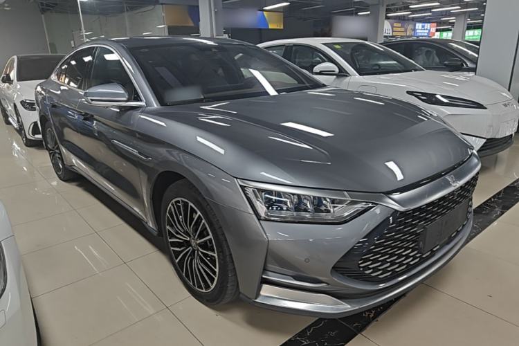 Used BYD Han 2020 DM Four-Wheel Drive Performance Edition Prestige Model Front Right 45 Deg