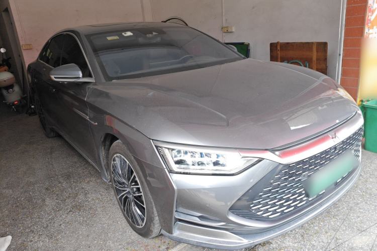 Used BYD Han 2020 DM Four-Wheel Drive Performance Edition Luxury Model Front Right 45 Deg