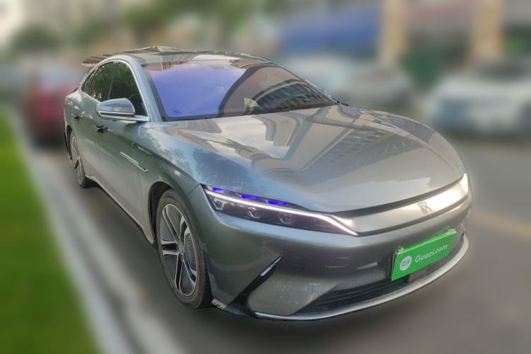 Used BYD Han 2020 EV Long-Range Deluxe Model Front Right 45 Deg