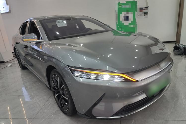 Used BYD Han 2020 EV Four-Wheel Drive High-Performance Flagship Model Front Right 45 Deg