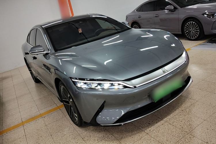 Used BYD Han 2020 EV Long-Range Deluxe Model Front Right 45 Deg