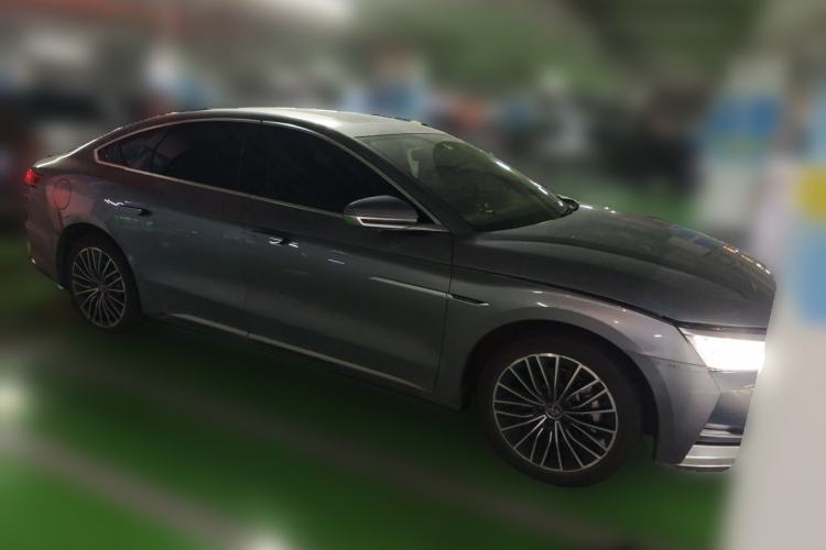 Used BYD Han 2020 DM Four-Wheel Drive Performance Edition Luxury Model Front Right 45 Deg