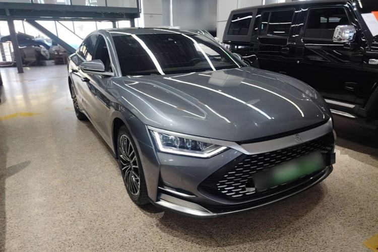Used BYD Han 2020 DM Four-Wheel Drive Performance Edition Luxury Model Front Right 45 Deg