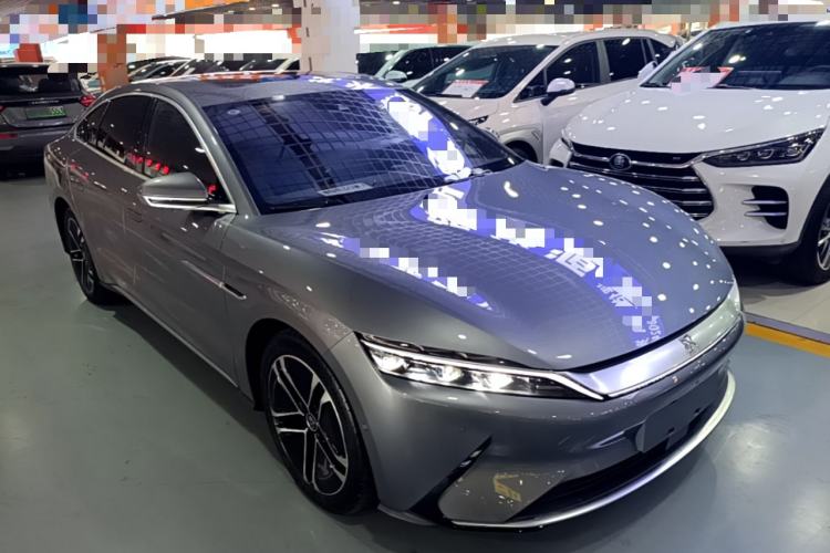 Used BYD Han 2020 EV Long-Range Deluxe Model Front Right 45 Deg