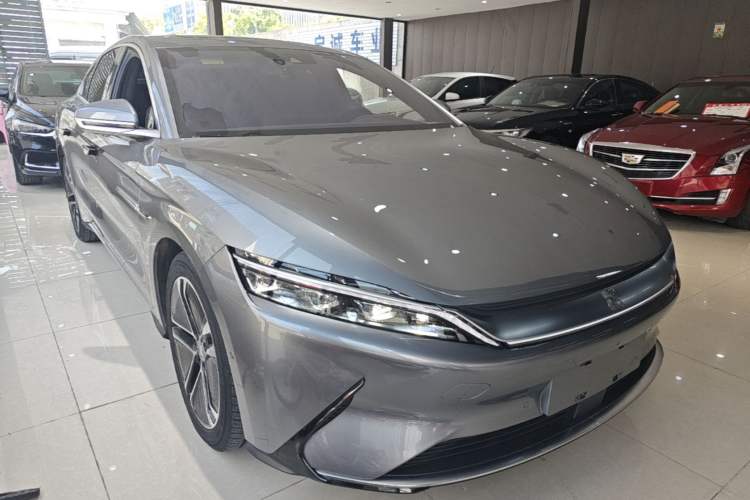 Used BYD Han 2020 EV Long-Range Deluxe Model Front Right 45 Deg