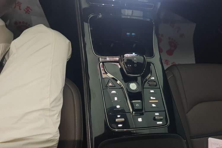 Used BYD Han 2020 DM Four-Wheel Drive Performance Edition Luxury Model Gear Lever