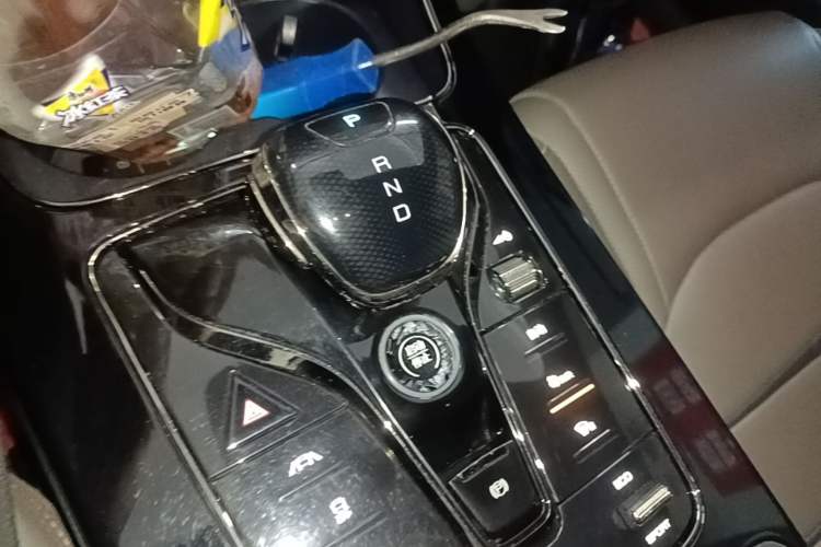 Used BYD Han 2020 DM Four-Wheel Drive Performance Edition Luxury Model Gear Lever