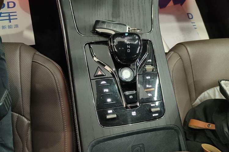 Used BYD Han 2020 EV Four-Wheel Drive High-Performance Flagship Model Gear Lever
