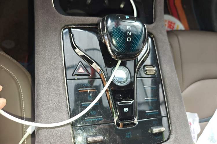 Used BYD Han 2020 DM Four-Wheel Drive Performance Edition Luxury Model Gear Lever