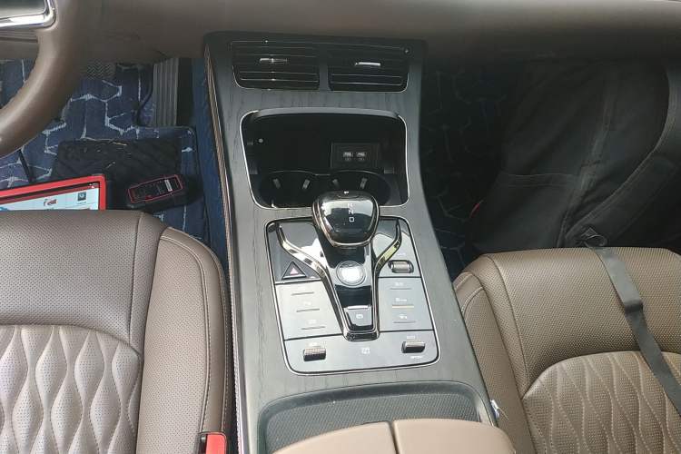 Used BYD Han 2020 EV Four-Wheel Drive High-Performance Flagship Model Gear Lever