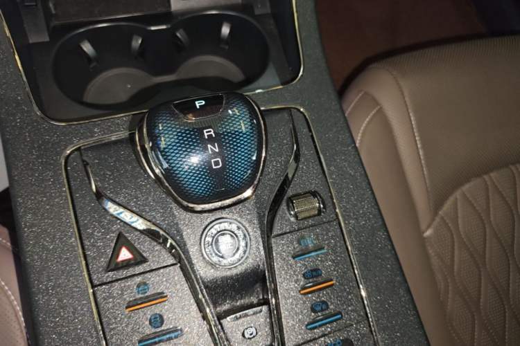 Used BYD Han 2020 DM Four-Wheel Drive Performance Edition Prestige Model Gear Lever