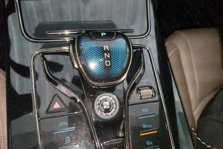 Used BYD Han 2020 EV Long-Range Luxury Model Gear Lever
