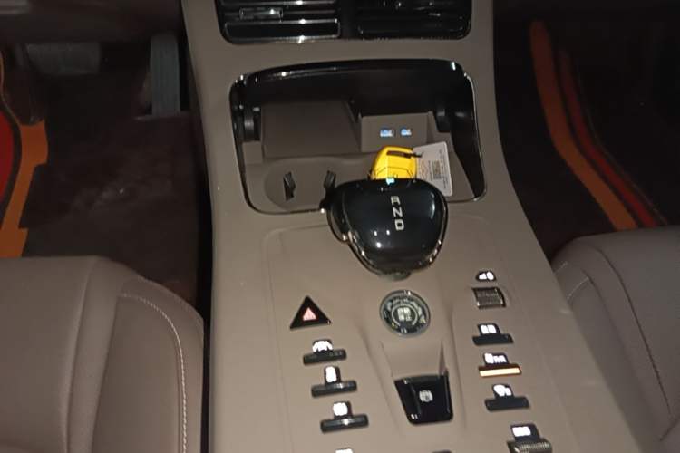 Used BYD Han 2020 EV Long-Range Luxury Model Gear Lever