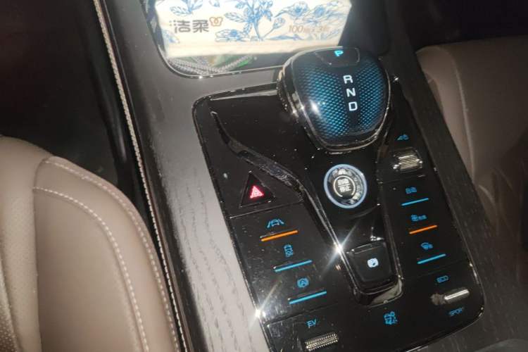 Used BYD Han 2020 DM Four-Wheel Drive Performance Edition Prestige Model Gear Lever