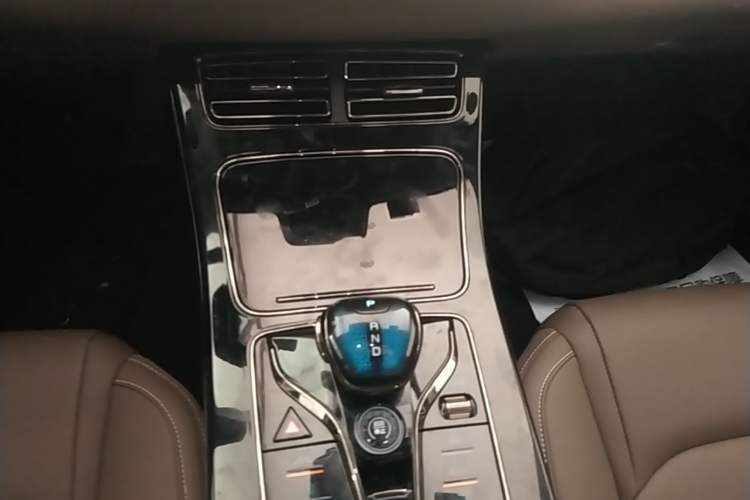 Used BYD Han 2020 EV Long-Range Luxury Model Gear Lever