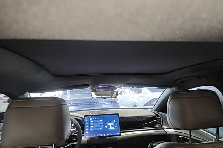 Used BYD Han 2020 EV Long-Range Deluxe Model Headliner