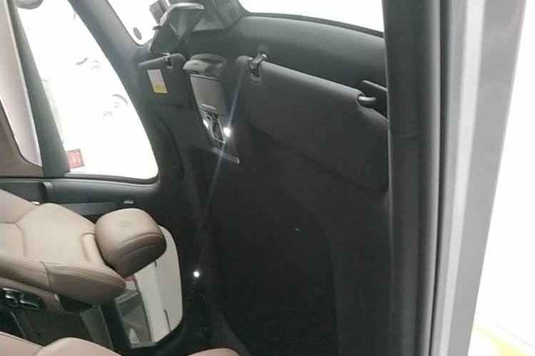 Used BYD Han 2020 EV Long-Range Luxury Model Headliner