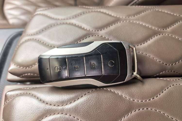 Used BYD Han 2020 EV Four-Wheel Drive High-Performance Flagship Model Interior 1