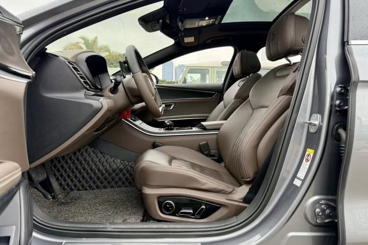 Used BYD Han 2020 EV Long-Range Deluxe Model Interior 1