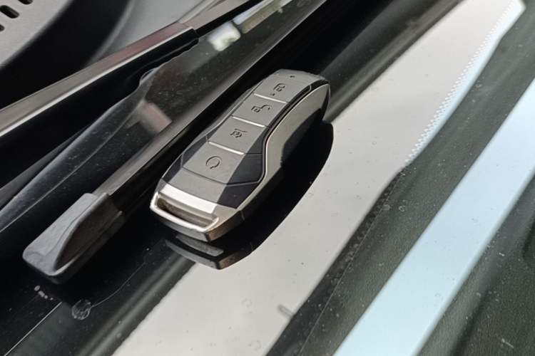 Used BYD Han 2020 EV Long-Range Luxury Model Interior 1