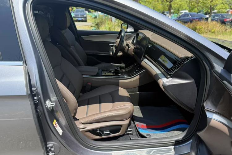 Used BYD Han 2020 DM Four-Wheel Drive Performance Edition Luxury Model Interior 12