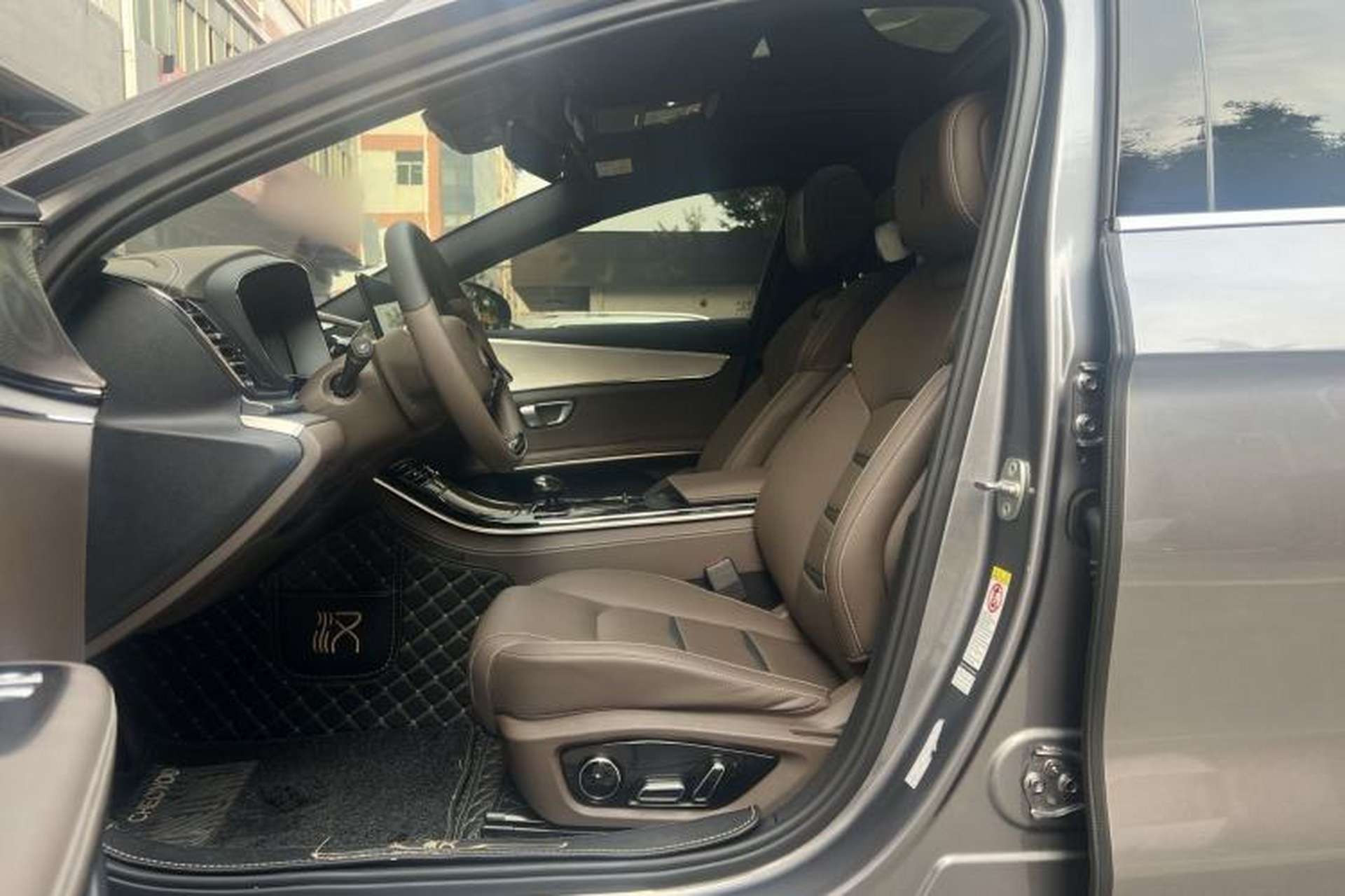 Used BYD Han 2020 DM Four-Wheel Drive Performance Edition Luxury Model Interior 2