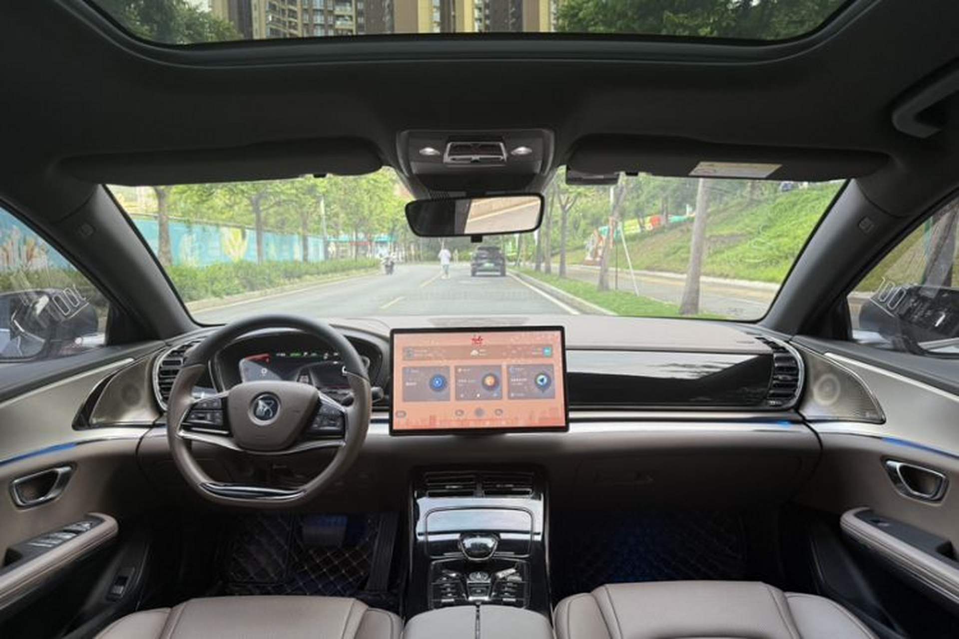 Used BYD Han 2020 DM Four-Wheel Drive Performance Edition Luxury Model Interior 3