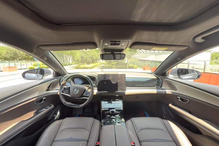 Used BYD Han 2020 DM Four-Wheel Drive Performance Edition Luxury Model Interior 3