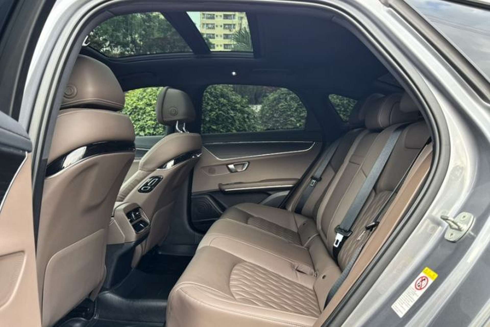 Used BYD Han 2020 DM Four-Wheel Drive Performance Edition Prestige Model Interior 4