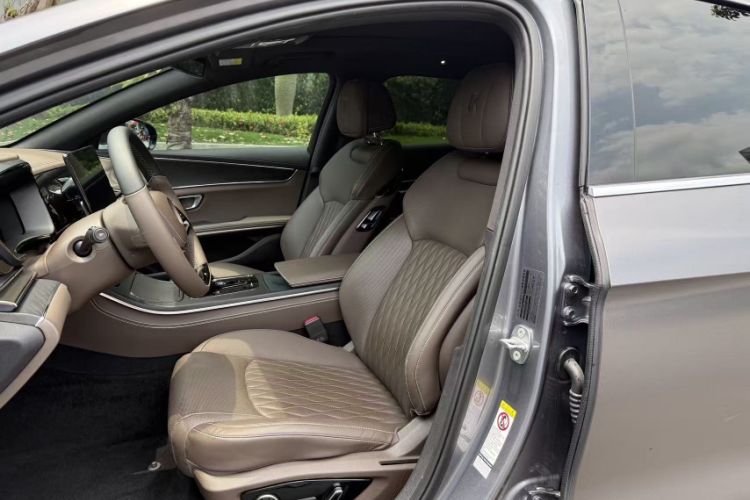 Used BYD Han 2020 DM Four-Wheel Drive Performance Edition Prestige Model Interior 4