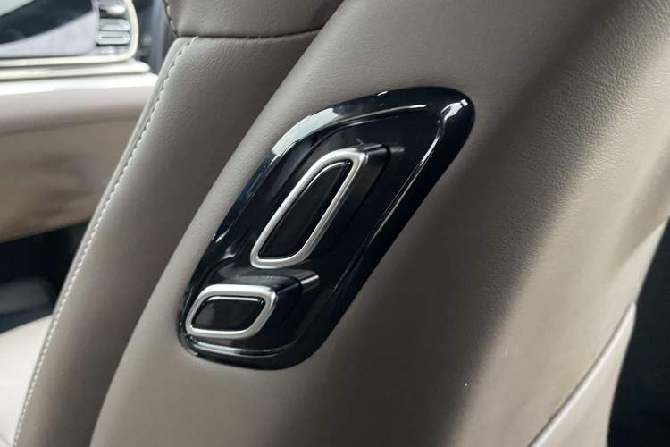 Used BYD Han 2020 EV Long-Range Luxury Model Interior 6