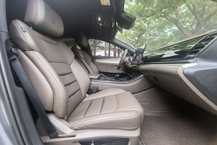 Used BYD Han 2020 DM Four-Wheel Drive Performance Edition Luxury Model Interior 8