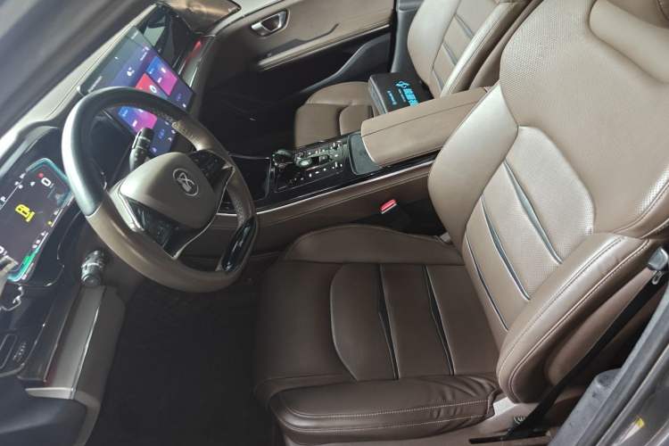 Used BYD Han 2020 DM Four-Wheel Drive Performance Edition Luxury Model Left Front Seat