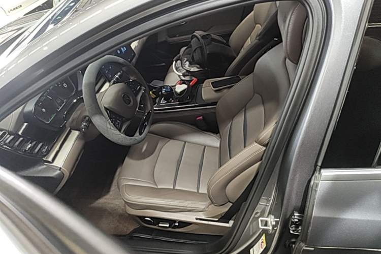 Used BYD Han 2020 EV Long-Range Deluxe Model Left Front Seat