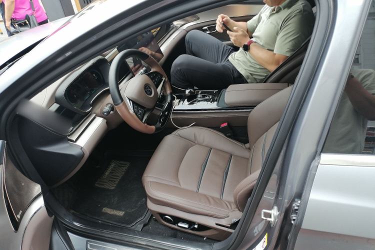 Used BYD Han 2020 DM Four-Wheel Drive Performance Edition Luxury Model Left Front Seat