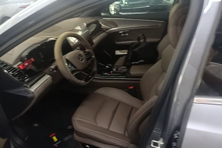 Used BYD Han 2020 DM Four-Wheel Drive Performance Edition Luxury Model Left Front Seat