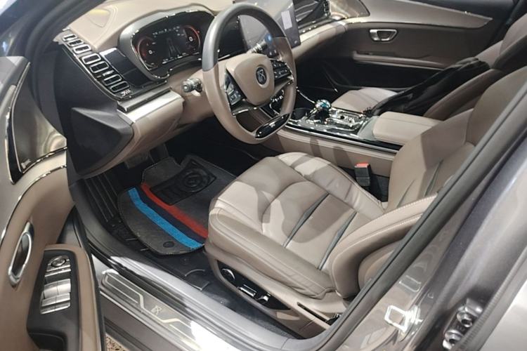 Used BYD Han 2020 DM Four-Wheel Drive Performance Edition Luxury Model Left Front Seat