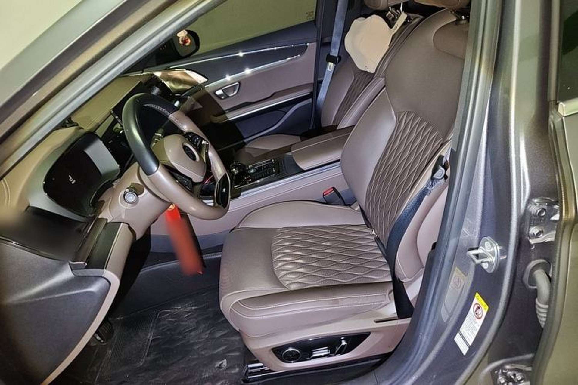 Used BYD Han 2020 EV Long-Range Deluxe Model Left Front Seat
