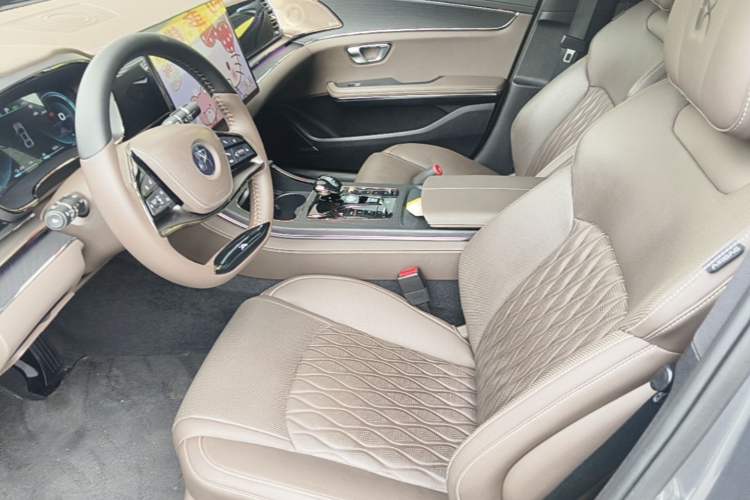 Used BYD Han 2020 DM Four-Wheel Drive Performance Edition Prestige Model Left Front Seat