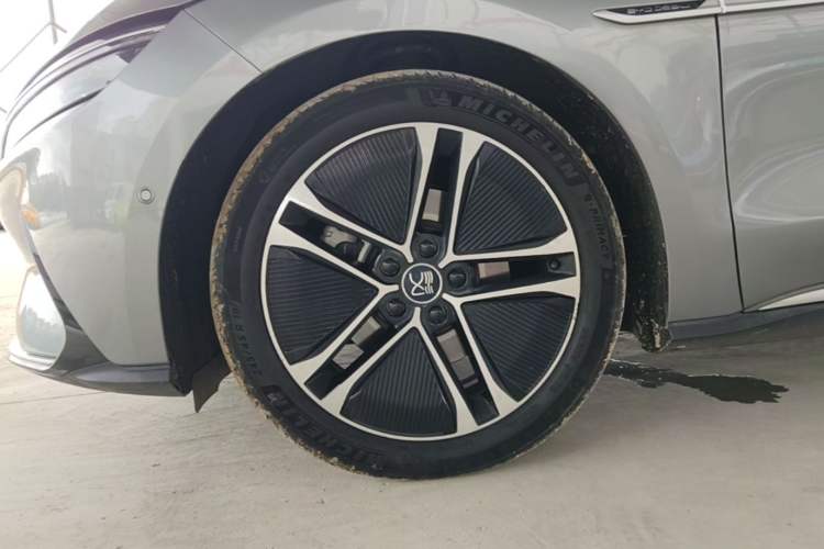 Used BYD Han 2020 EV Long-Range Deluxe Model Left Front Wheel Hub