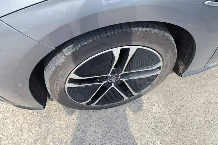 Used BYD Han 2020 EV Long-Range Deluxe Model Left Front Wheel Hub