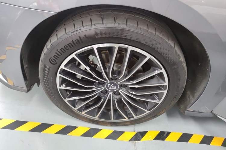 Used BYD Han 2020 DM Four-Wheel Drive Performance Edition Luxury Model Left Front Wheel Hub