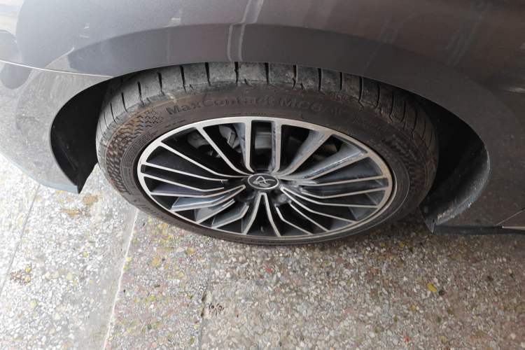 Used BYD Han 2020 DM Four-Wheel Drive Performance Edition Luxury Model Left Front Wheel Hub