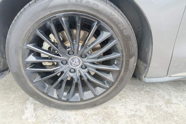 Used BYD Han 2020 DM Four-Wheel Drive Performance Edition Prestige Model Left Front Wheel Hub