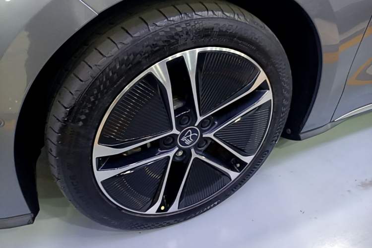 Used BYD Han 2020 EV Long-Range Deluxe Model Left Front Wheel Hub