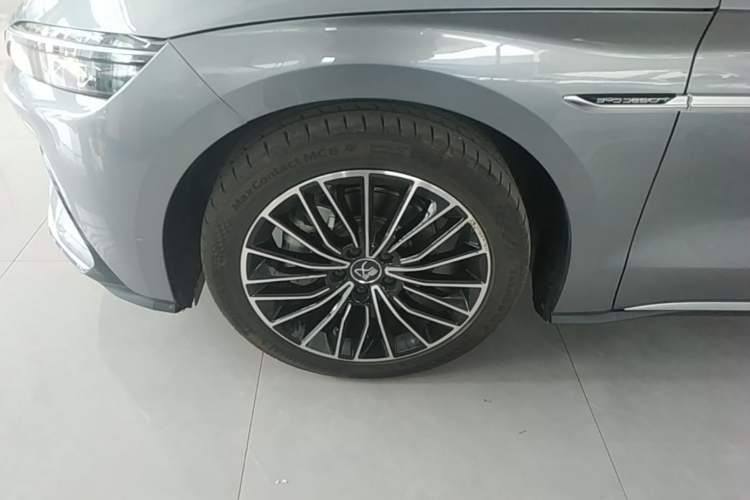 Used BYD Han 2020 EV Long-Range Luxury Model Left Front Wheel Hub