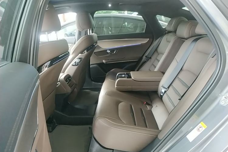Used BYD Han 2020 DM Four-Wheel Drive Performance Edition Luxury Model Left Rear Seat