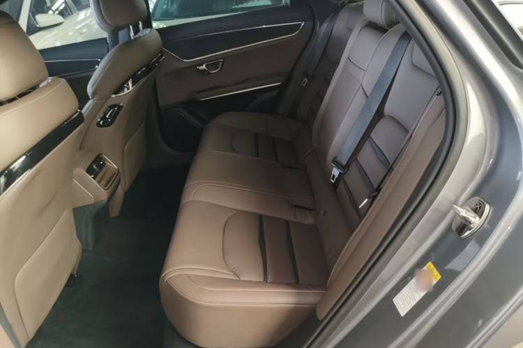 Used BYD Han 2020 DM Four-Wheel Drive Performance Edition Luxury Model Left Rear Seat